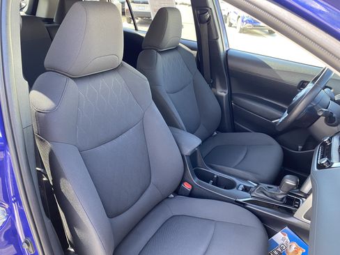 Used 2024 Toyota Corolla Cross LE w/ Moonroof Package AWD/4WD image 21