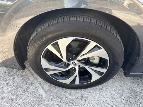 Certified 2025 Subaru Legacy image 10