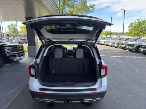 New 2026 Ford Explorer Active w/ Active Comfort Package AWD/4WD image 7