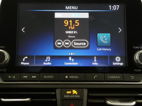 Used 2024 Nissan Altima 2.5 SR FWD image 16