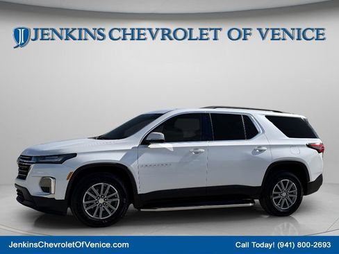 Used 2023 Chevrolet Traverse LT image 36
