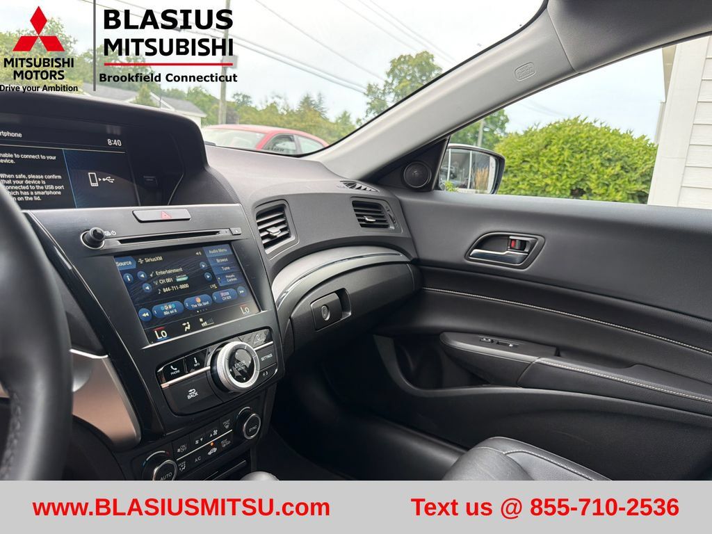 Used 2020 Acura ILX w/ Premium Package FWD image 26