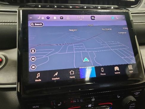 Used 2022 Jeep Grand Cherokee L Limited AWD/4WD image 3