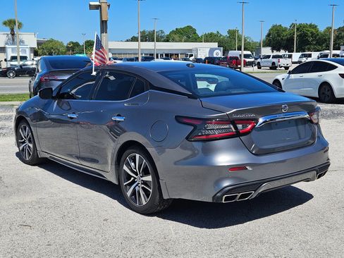 Used 2020 Nissan Maxima 3.5 SV w/ Illumination Package FWD image 5