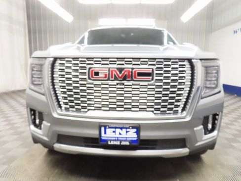 Used 2024 GMC Yukon Denali w/ Denali Reserve Package image 41