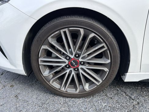 Used 2023 Kia Forte GT w/ GT2 Package FWD image 7