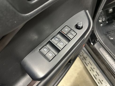 Used 2018 Toyota Highlander Limited w/ Protection Package #3 image 15