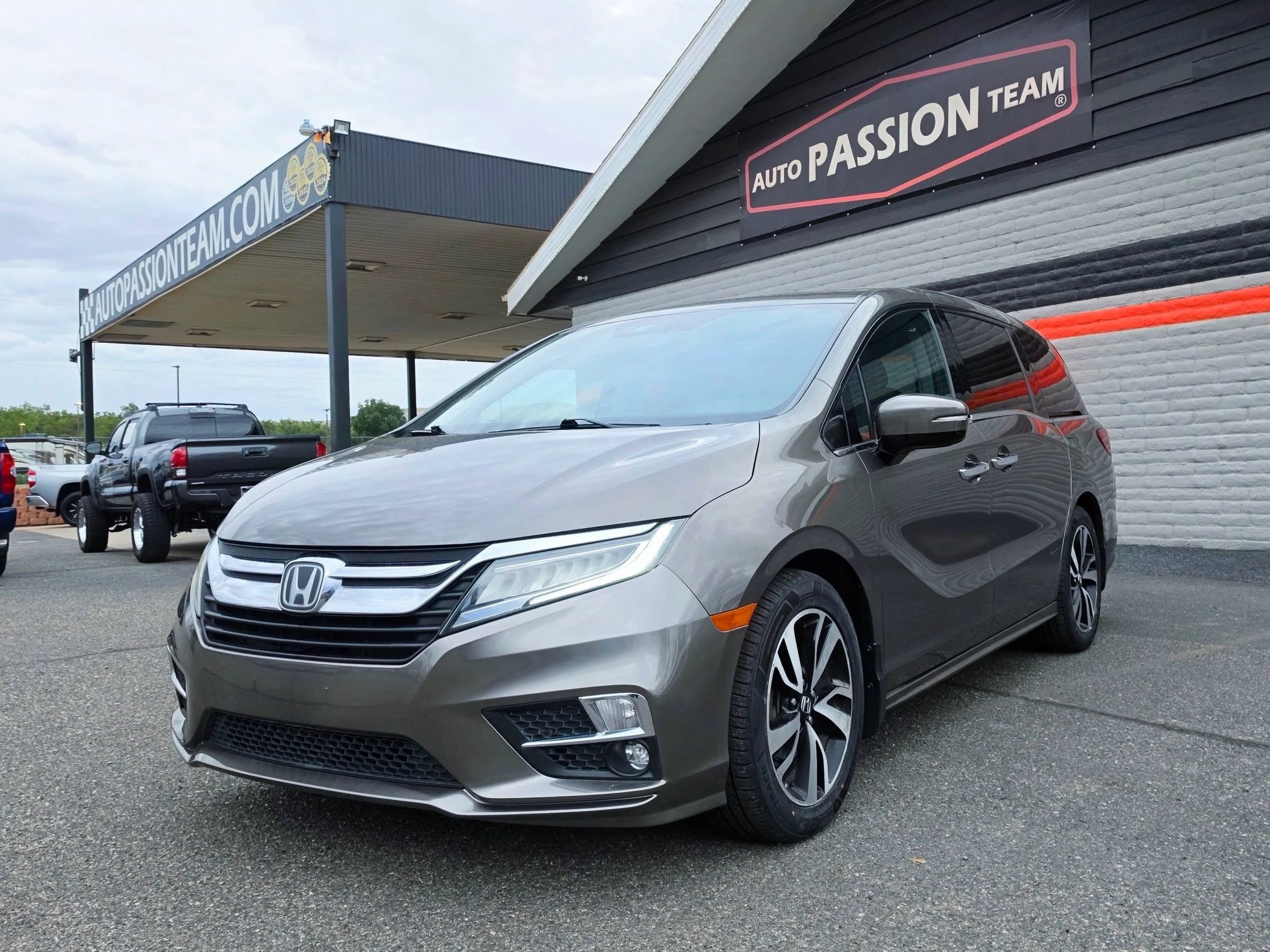 Used 2019 Honda Odyssey Elite image 1
