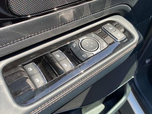 New 2026 Lincoln Aviator AWD image 12