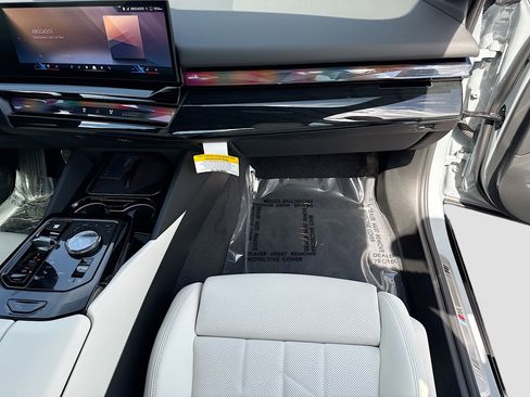 New 2027 BMW 530i xDrive AWD/4WD image 18