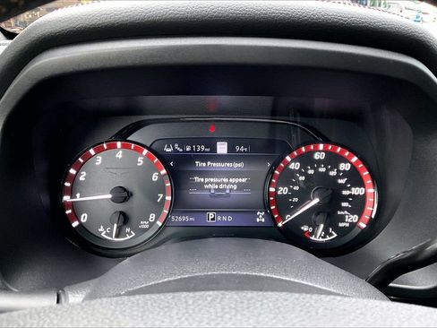 Used 2023 Nissan Titan PRO-4X w/ Pro-4x Convenience Package AWD/4WD image 10