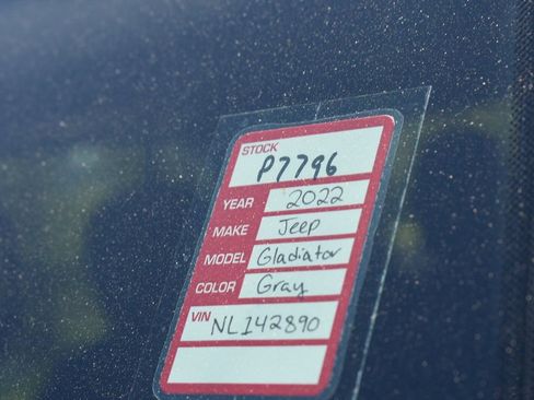 Used 2022 Jeep Gladiator Overland AWD/4WD image 33