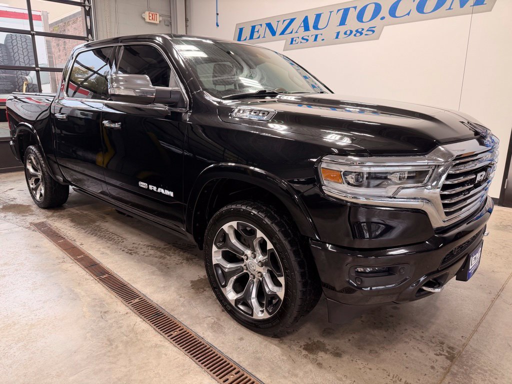 Used 2022 RAM 1500 Limited AWD/4WD image 2