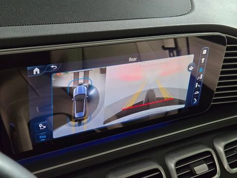 Used 2024 Mercedes-Benz GLE 350 4MATIC w/ Winter Package image 36