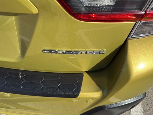 Used 2022 Subaru Crosstrek 2.5i Limited w/ Moonroof Package 2 image 8