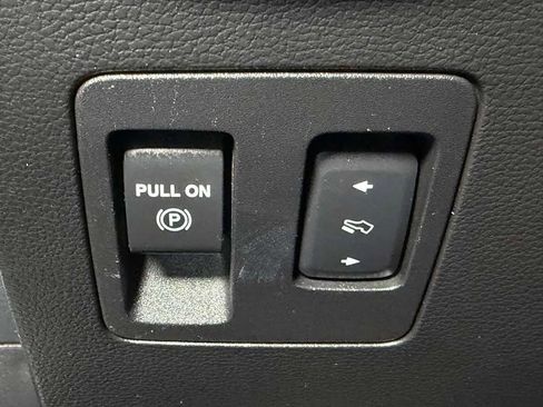 Used 2019 Ford Expedition Limited RWD image 35