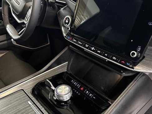 Used 2024 Jeep Wagoneer Series II w/ Flexible Seating Group image 6