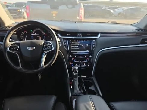Used 2017 Cadillac XTS Luxury FWD image 4