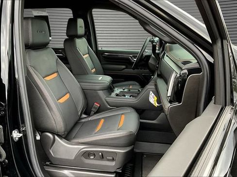 Used 2024 GMC Sierra 2500 AT4 w/ AT4 Preferred Package AWD/4WD image 30
