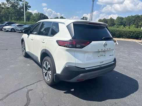 Used 2022 Nissan Rogue SV AWD/4WD image 7