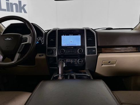 Used 2018 Ford F150 Lariat w/ Equipment Group 502A Luxury AWD/4WD image 29