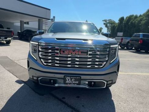 Used 2024 GMC Sierra 1500 Denali w/ Denali Reserve Package AWD/4WD image 3