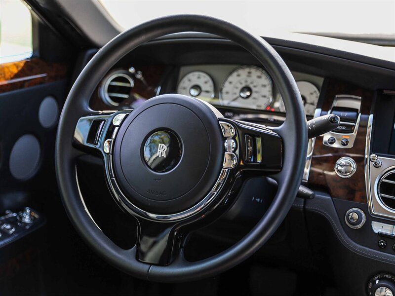 Used 2012 Rolls-Royce Ghost RWD image 23
