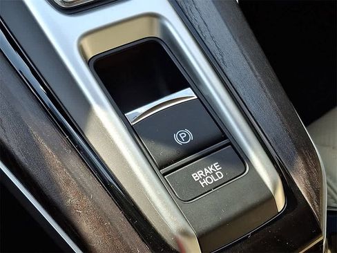 Used 2018 Honda Clarity Touring image 25