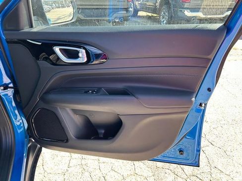 New 2026 Jeep Compass Limited image 30