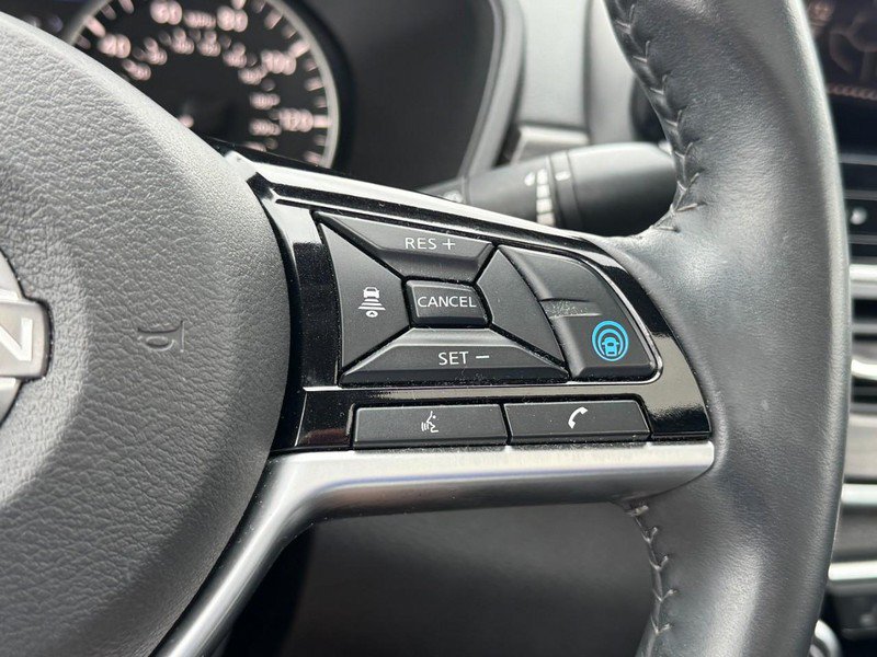 Used 2023 Nissan Altima 2.5 SV w/ SV Premium Package FWD image 17