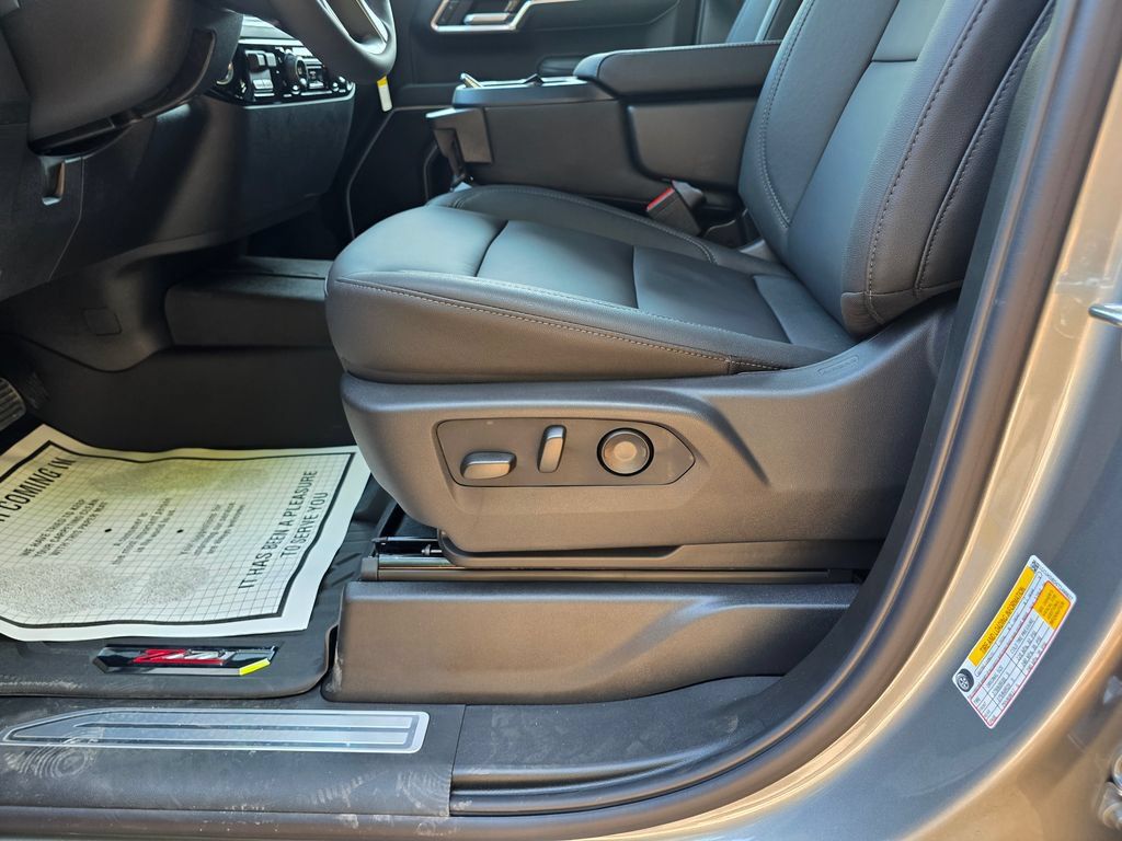New 2026 Chevrolet Silverado 1500 LT AWD/4WD image 19