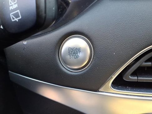 Used 2022 Hyundai Palisade Limited image 14