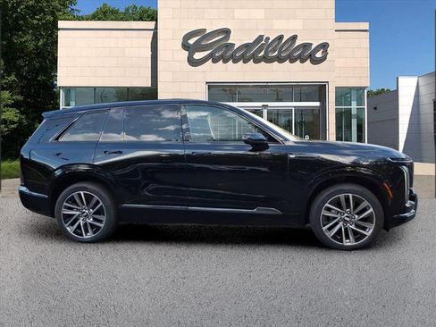 New 2026 Cadillac Vistiq Sport w/ LPO, Floor Liner Package image 6