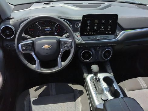 Used 2025 Chevrolet Blazer LT FWD image 21