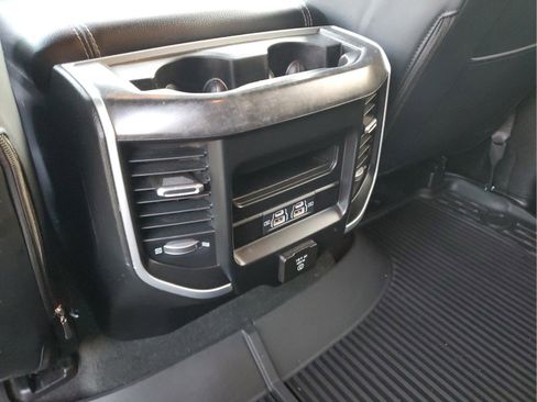 Used 2021 RAM 1500 Big Horn image 12