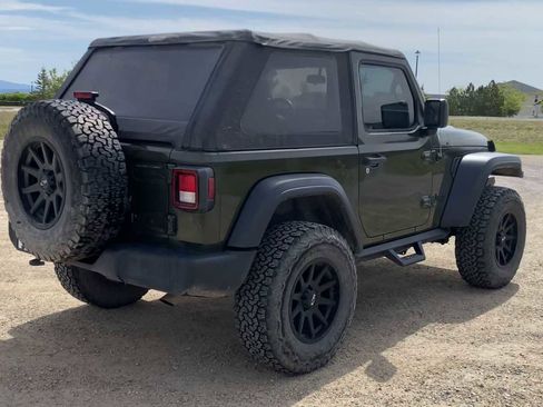 Used 2022 Jeep Wrangler Sport AWD/4WD image 4