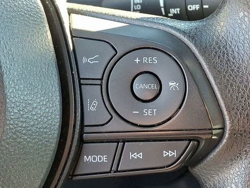 Used 2024 Toyota RAV4 XLE image 21