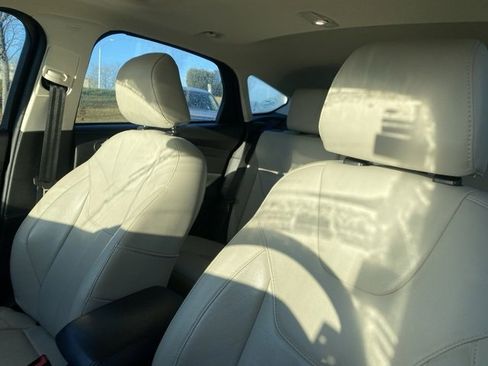 Used 2018 Ford Focus Titanium image 17