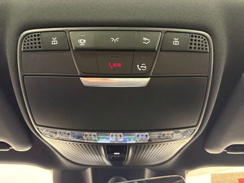 Used 2021 Mercedes-Benz E 350 4MATIC Sedan image 31