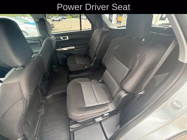 Used 2023 Ford Explorer XLT AWD/4WD image 20