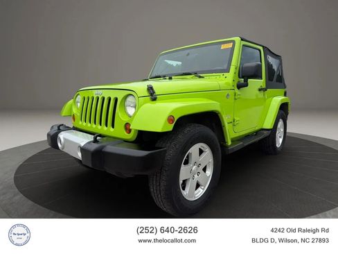Used 2012 Jeep Wrangler Sahara w/ Connectivity Group AWD/4WD image 1