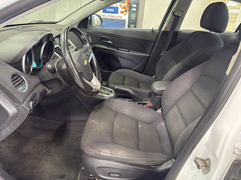 Used 2014 Chevrolet Cruze LT w/ All-Star Edition FWD image 7