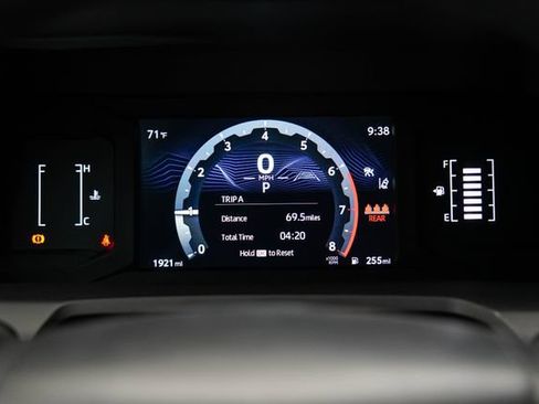 Used 2025 Toyota Tacoma SR5 AWD/4WD image 3