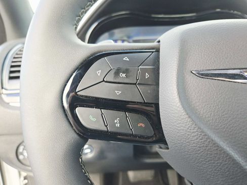 Used 2023 Chrysler 300 S image 23