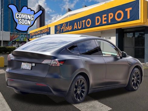 Used 2021 Tesla Model Y Long Range AWD/4WD image 5