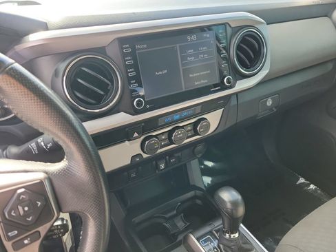 Used 2021 Toyota Tacoma SR5 RWD image 23