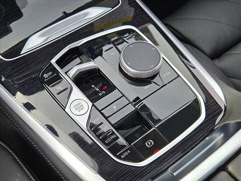 New 2026 BMW X5 sDrive40i image 11