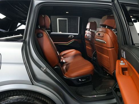 Used 2024 BMW X7 M60i w/ Executive Package AWD/4WD image 40