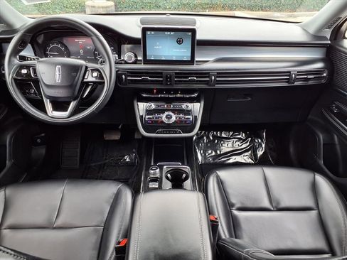 Certified 2022 Lincoln Corsair FWD image 9