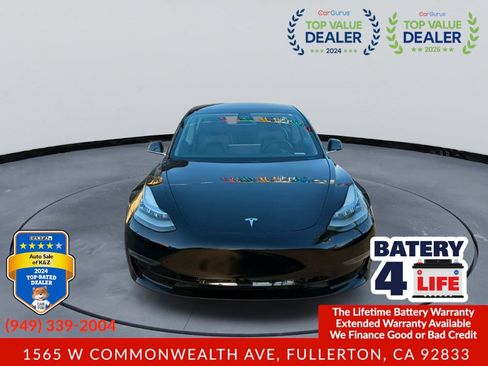 Used 2018 Tesla Model 3 Long Range RWD image 3